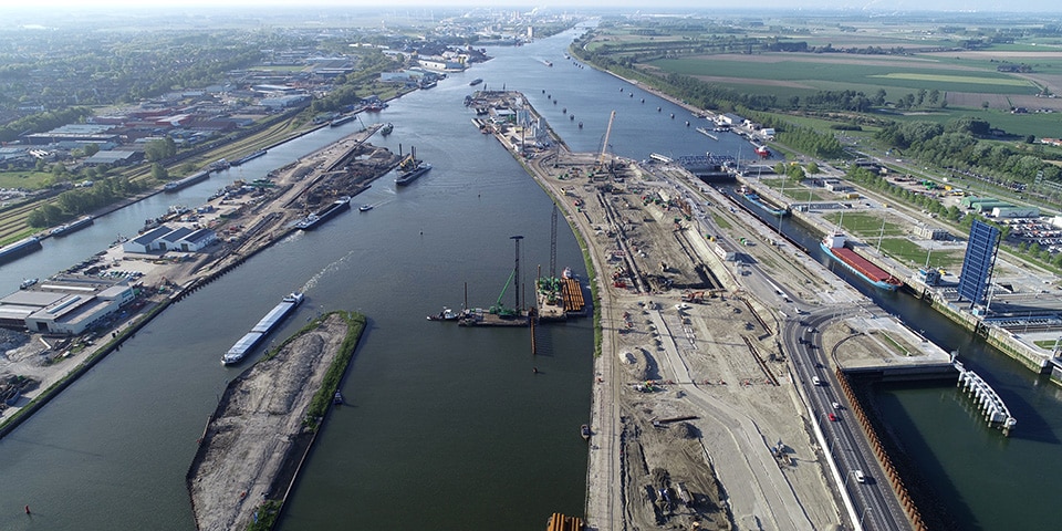 Werkzaamheden Nieuwe Sluis Terneuzen goed op schema