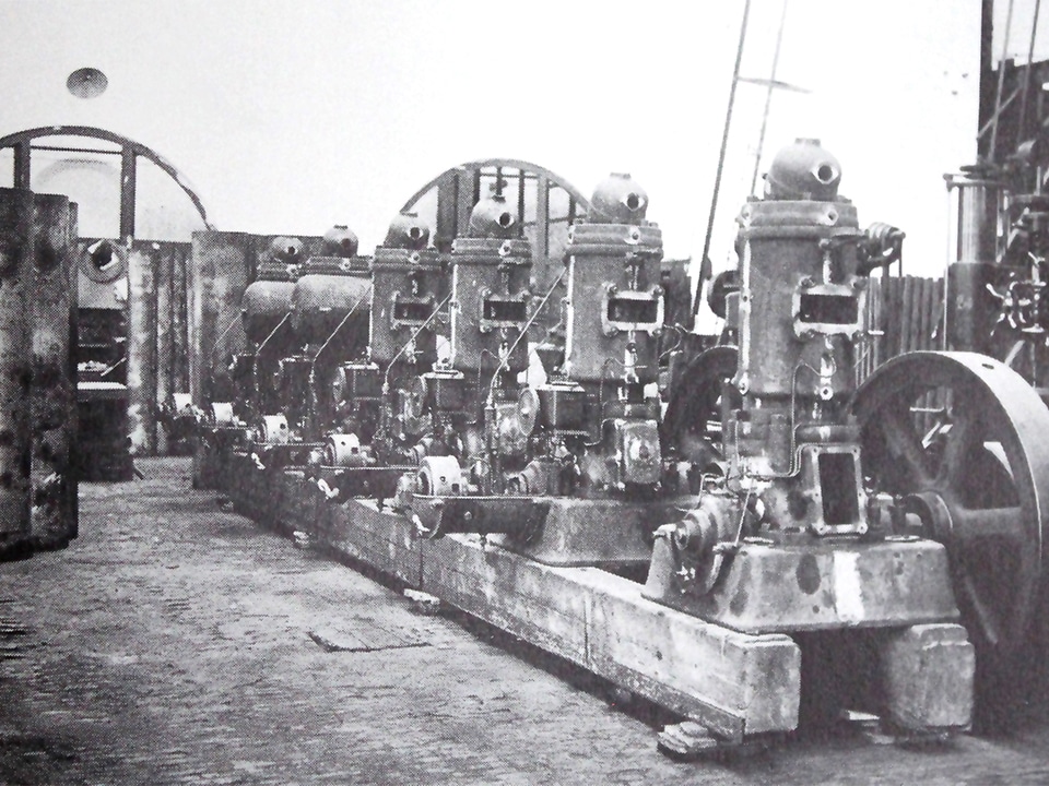 Gloeikop scheepsmotoren 1920 kopiëren