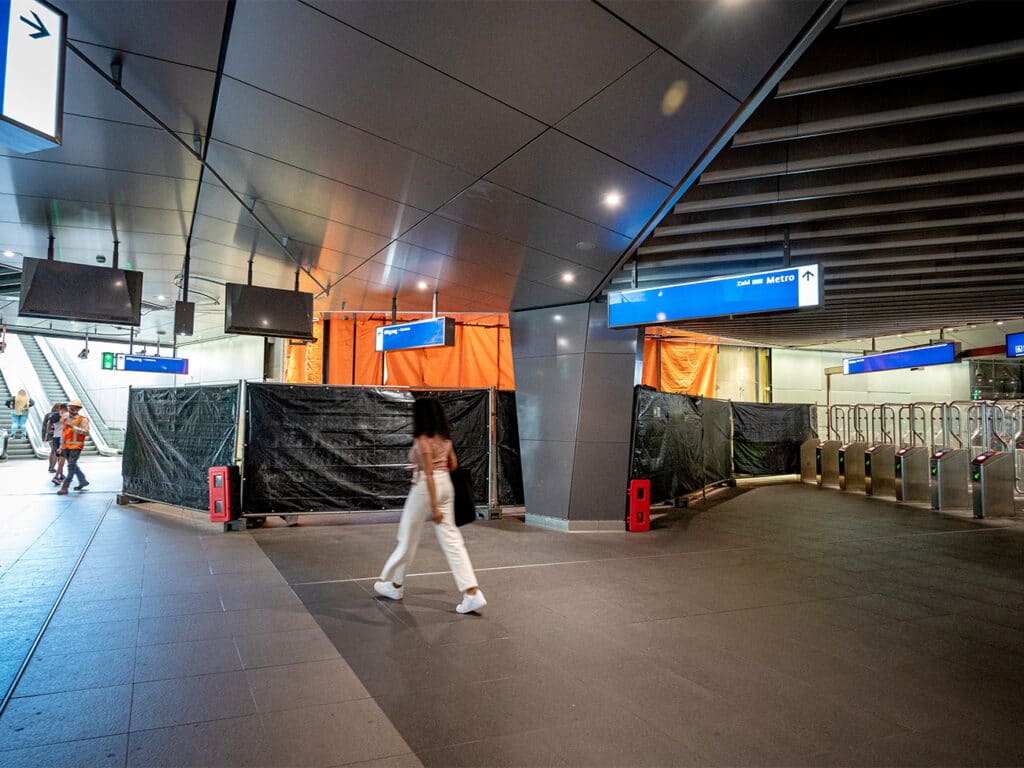 20210601 Ondergrondse fietsenstallingbouwkuip Centraalsta 0002