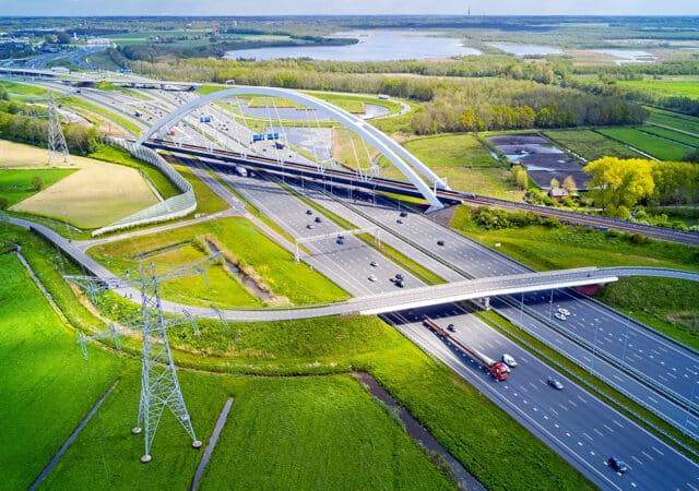Hoofdbeeld artikel ICT Group GWW juli