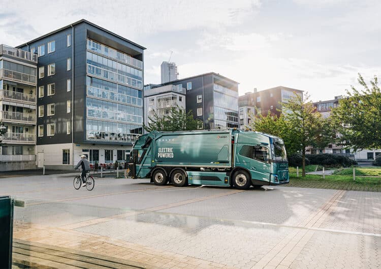 volvo trucks fm low entry 1