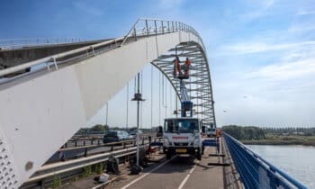 Merwedebrug 8236