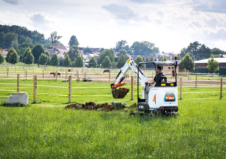 20220920 Bobcat E19e action 7k 06