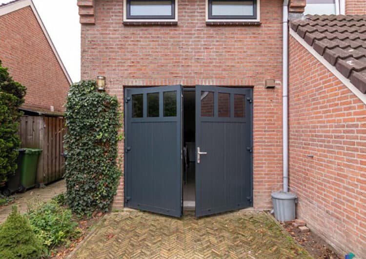 Openslaande garagedeur onderhoudsarm 5 730x548 1