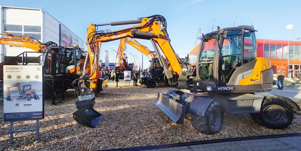 HITACHI ZX95W 7 op de bauma stand