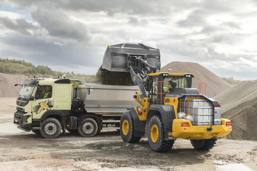 Volvo CE breidt aanbod middelgrote elektrische machines uit met L120H Electric Conversion