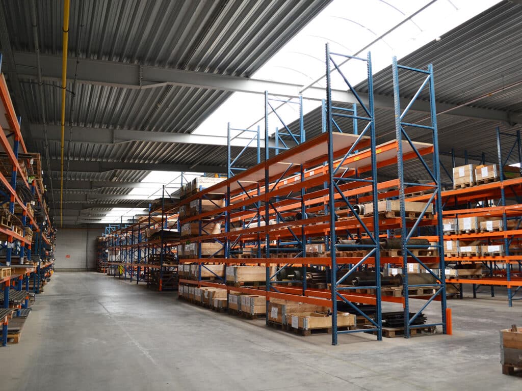 MAGAZIJN GROTE ONDERDELEN 3