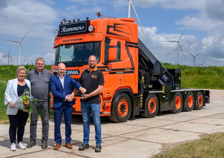 Remmers Transport neemt Scania R660 als 10x4 in gebruik 3