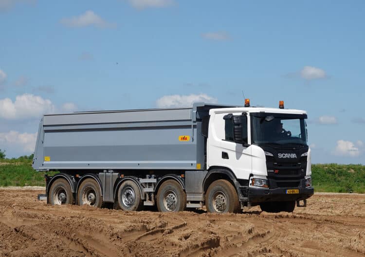 SCANIA 10x8 XT Kippertest r gew kopieren