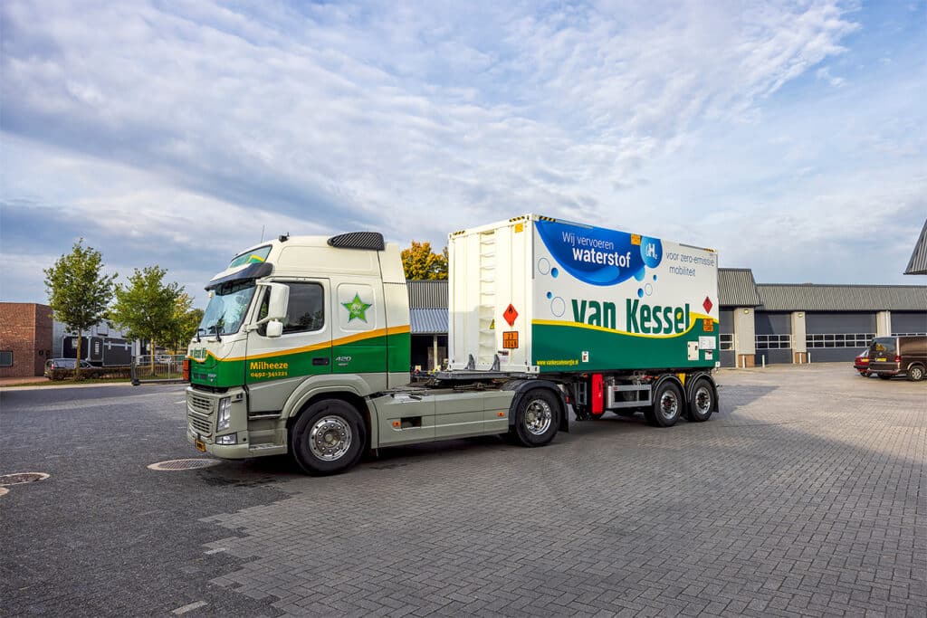 Van Kessel naar de TKD met unieke waterstof tankwagen met afvulinstallatie