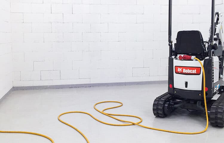 bobcat e10e back charging
