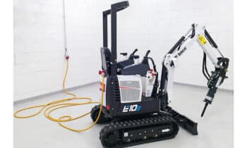 bobcat e10e side 2