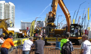 engcon on conexpo kopieren