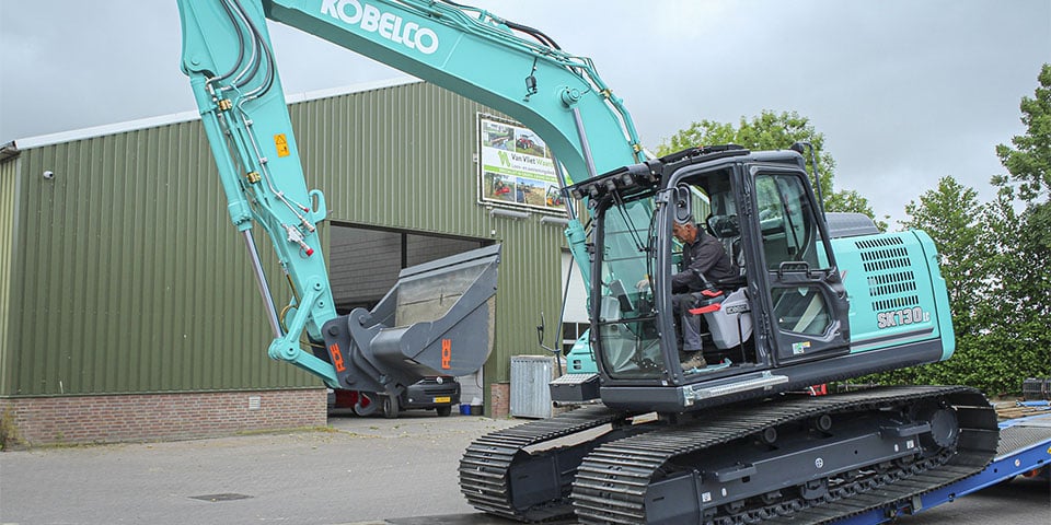 kemp_11322_afl_kobelco_sk130lc-11_van_vliet_waarder_19_hr-kopieren