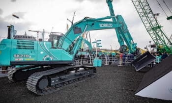 kobelco bauma photo engcon