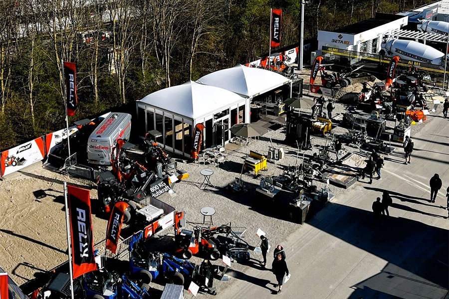 Relly Bauma stand