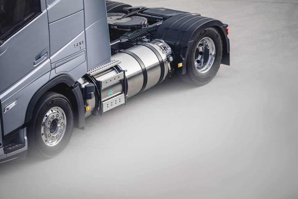 Volvo bio LNG tank71 copy