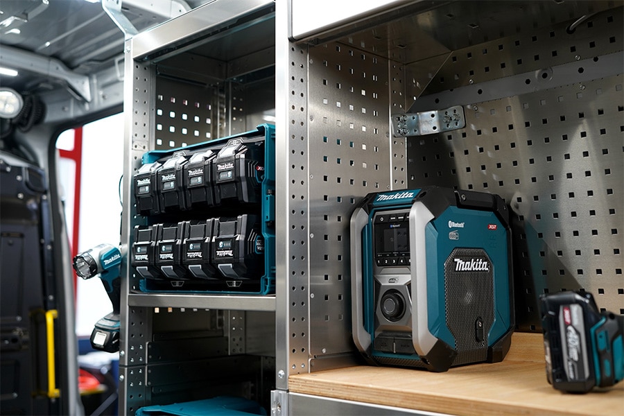 BCC01 multilader Makita