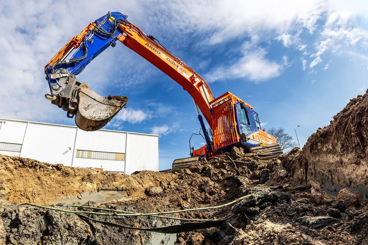 develon dx300lc 7 staad arno vd dungen 01