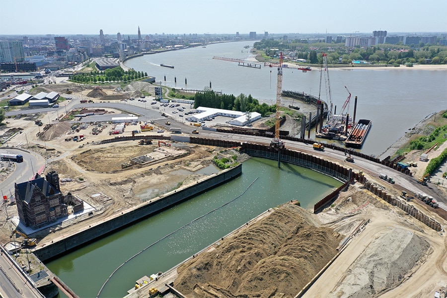 Indrukwekkende betonconstructies voor nieuwe Royerssluis 1