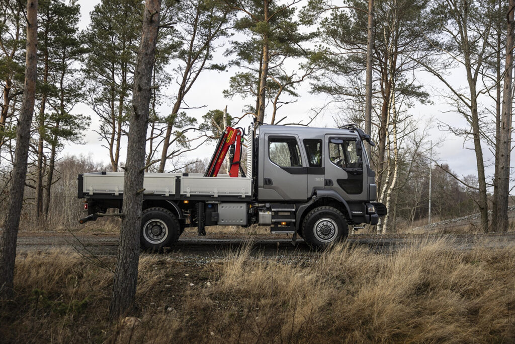 Renewed Volvo FL 4x4 stronger than ever for demanding tasks 2