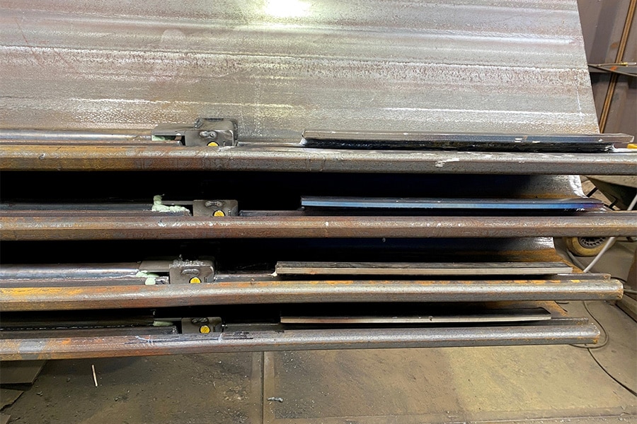AM-SIS proximity switch at sheet pile installation 1