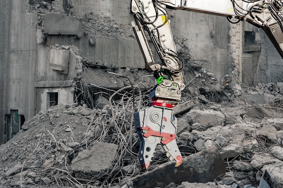 Steelwrist in demolition and recycling 2