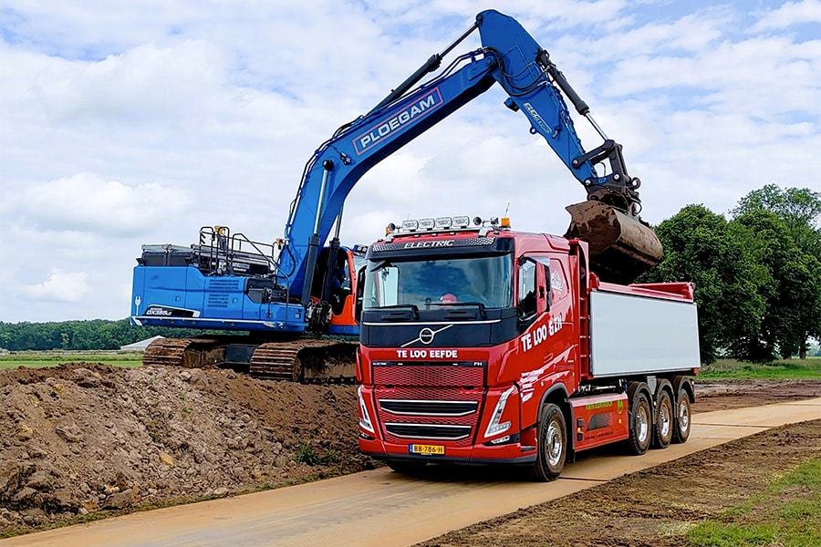 Te Loo BV kiest bij aanschaf 8x4 kiepauto voor Volvo FH Electric 3