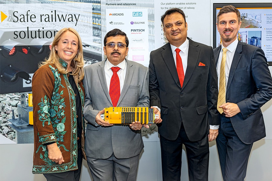 Pilz helps Deltron in India with FN-mux approval and takes step toward digitization track 2