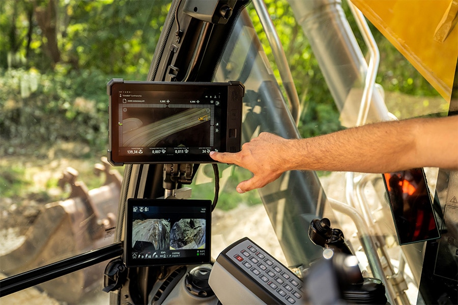 Always have GPS reception with Trimble ProPoint™, even in challenging environments  1