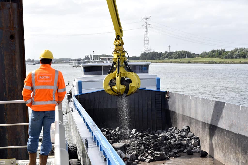 High-quality raw materials for bank and soil protection 3