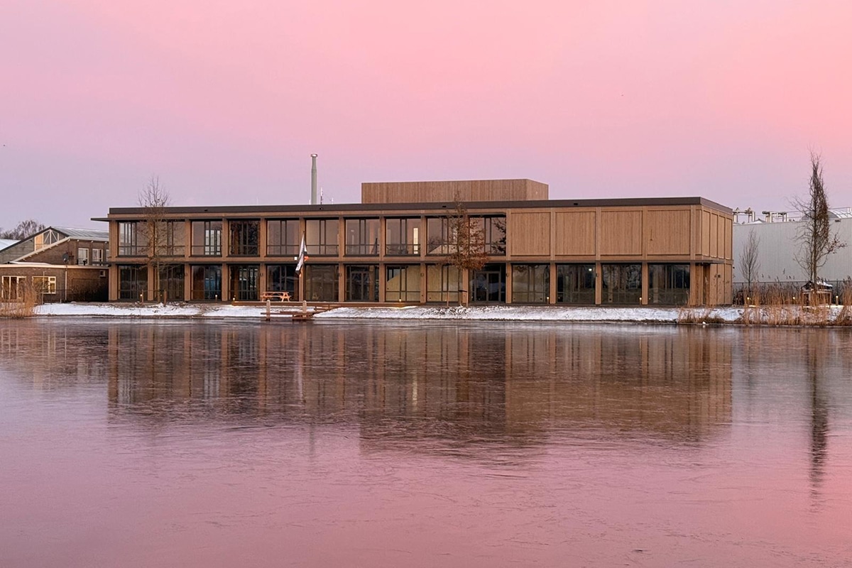 Van Meeuwen verhuist naar nieuwe, duurzame locatie in Weesp 4