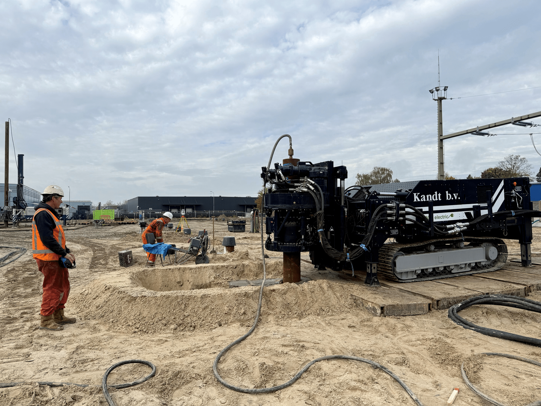 Funderingsspecialist Kandt beleeft primeur zelfontwikkelde emissieloze boormachine 2