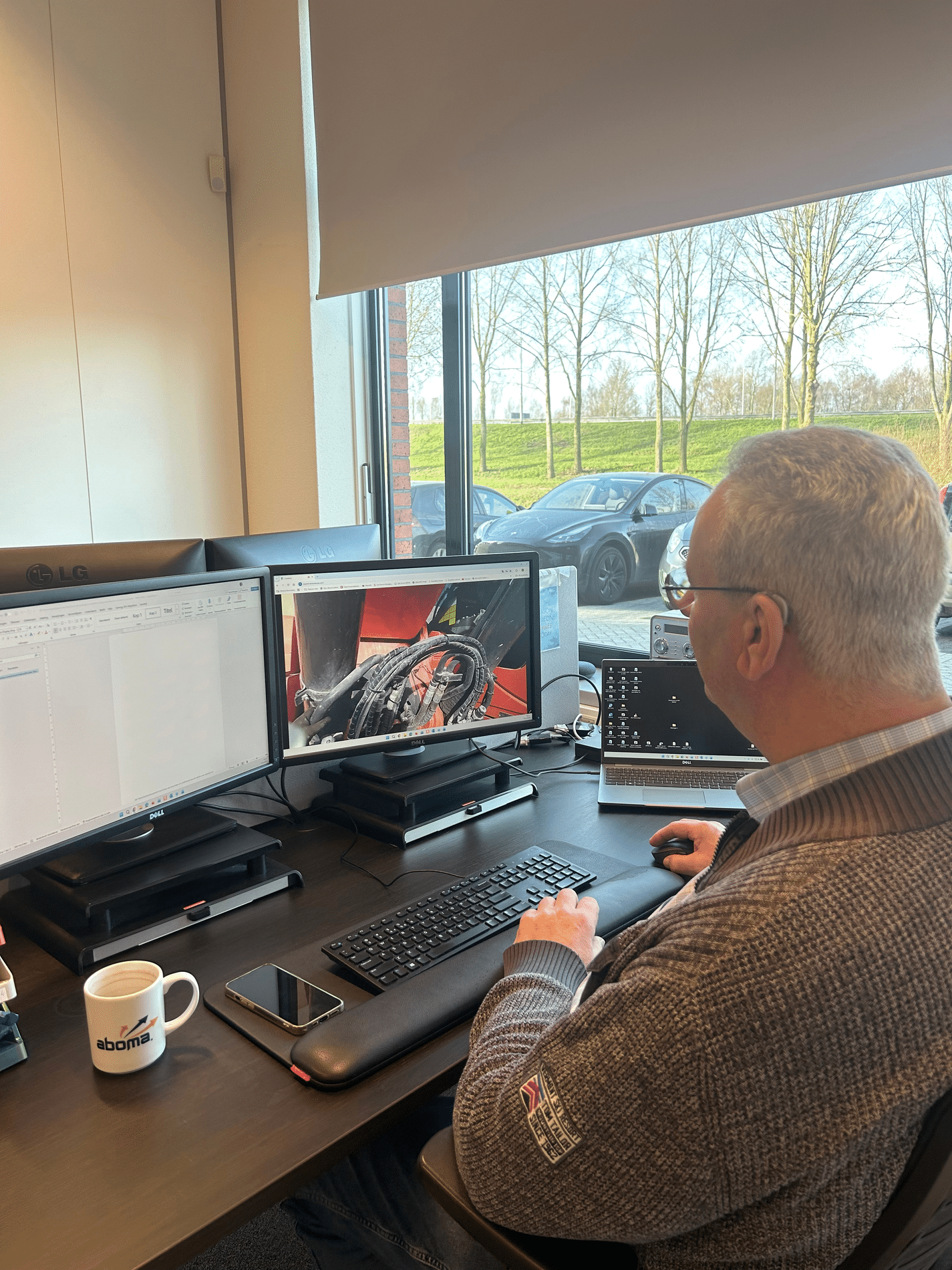 Smart glasses make remote exam supervision both personalized and efficient 1