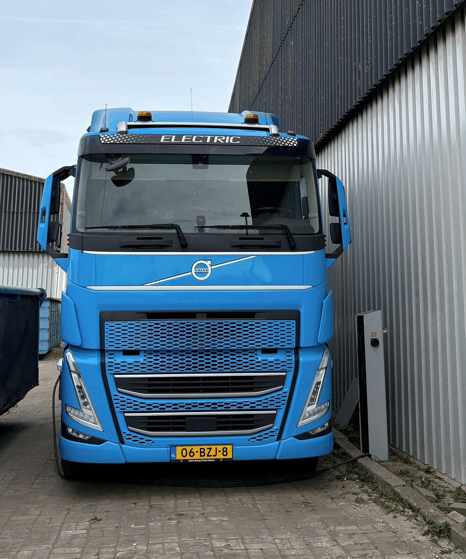 Vooroplopen in een volle stekkerdoos 3
