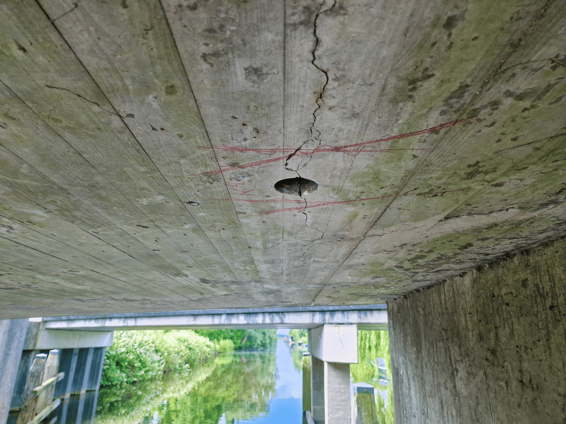 Louwers Mediagroep - Grond/Weg/Waterbouw Nederland