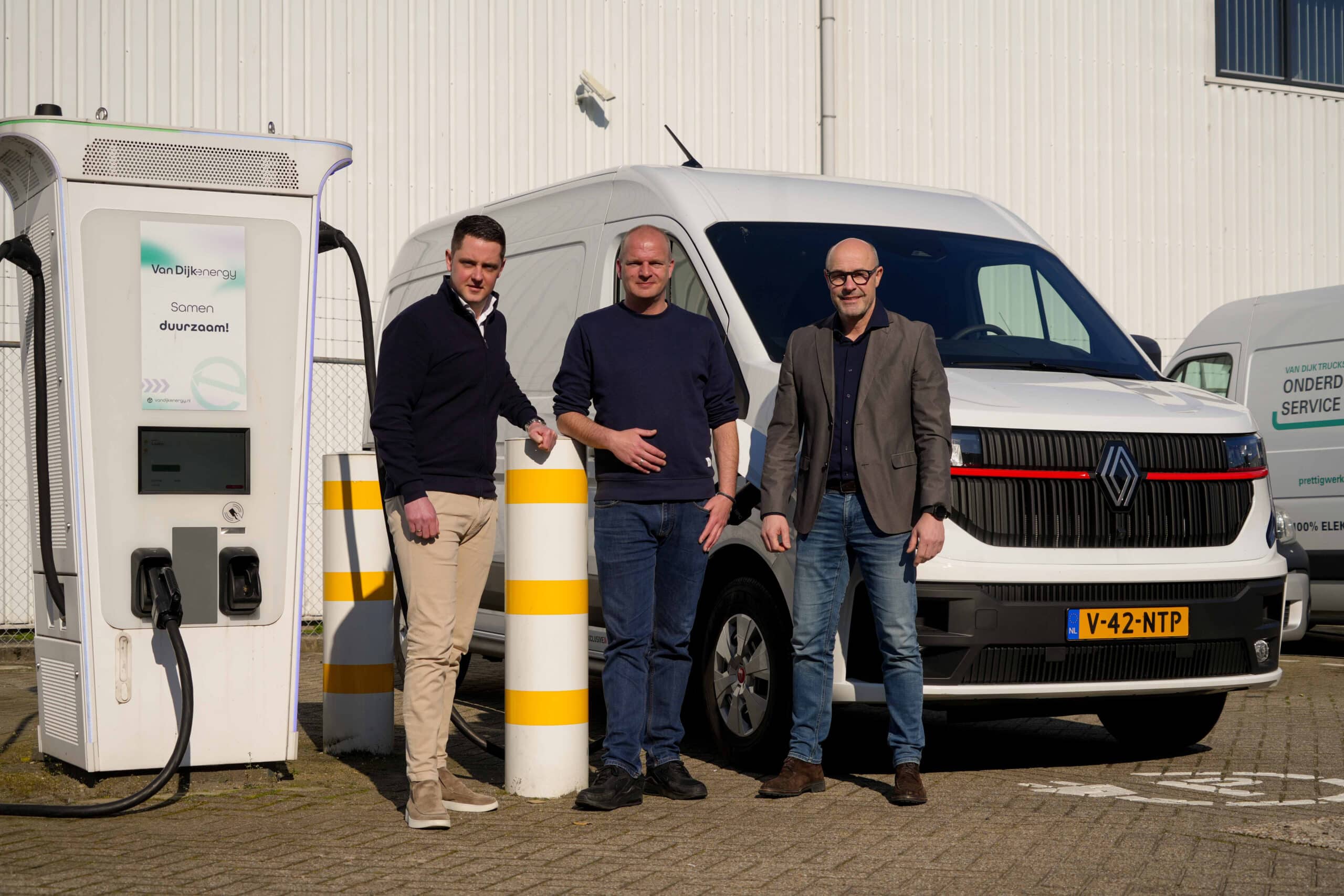 Louwers Mediagroep – Erd-/Straßen-/Wasserbau Niederlande
