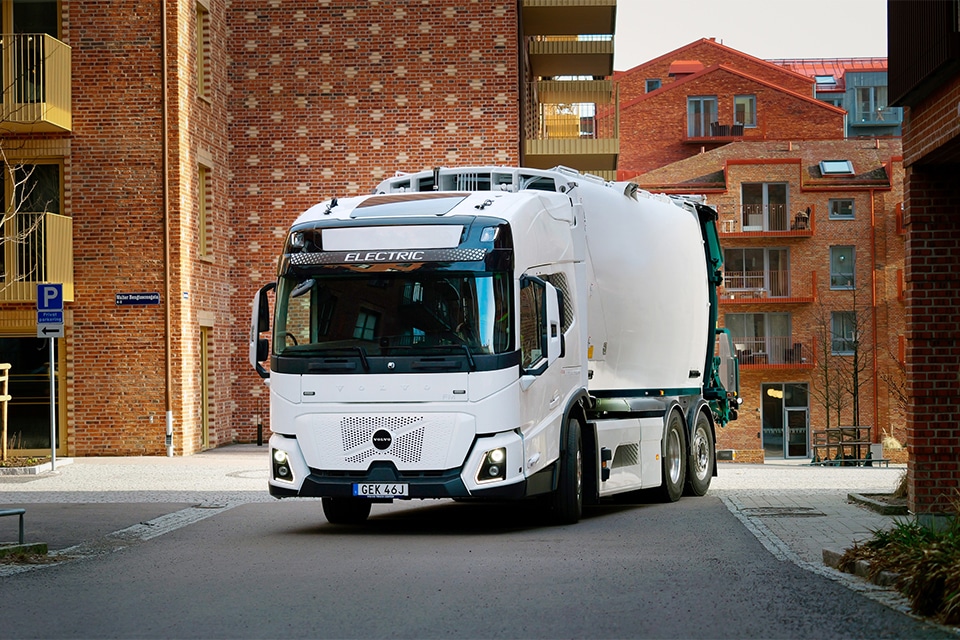 Nieuwste generatie elektrische Volvo-trucks voor afvalinzameling, recycling en regionale inzet op IFAT 2026 28