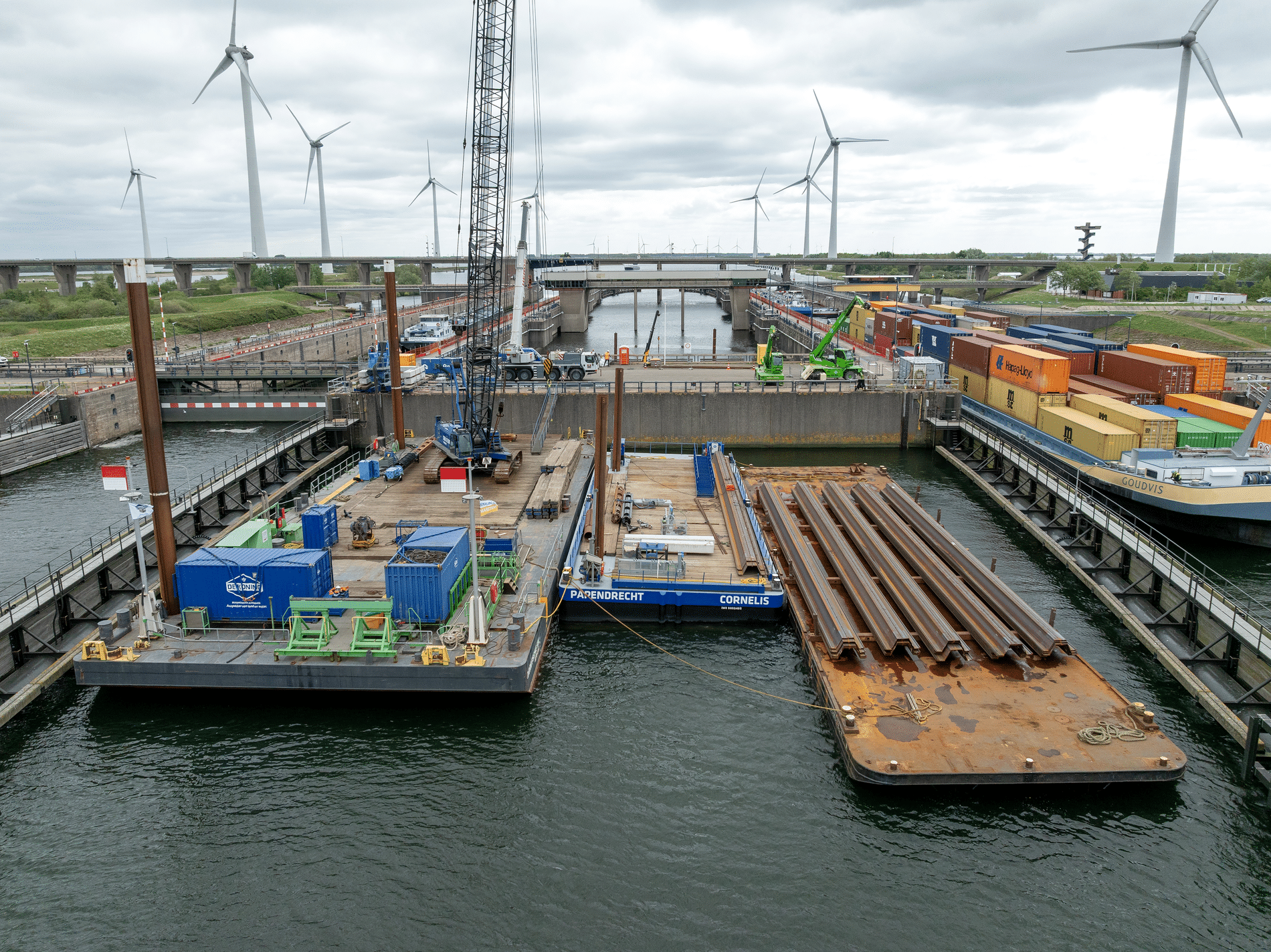 Renoveren van grootste betonnen kunstwerk van Nederland 1