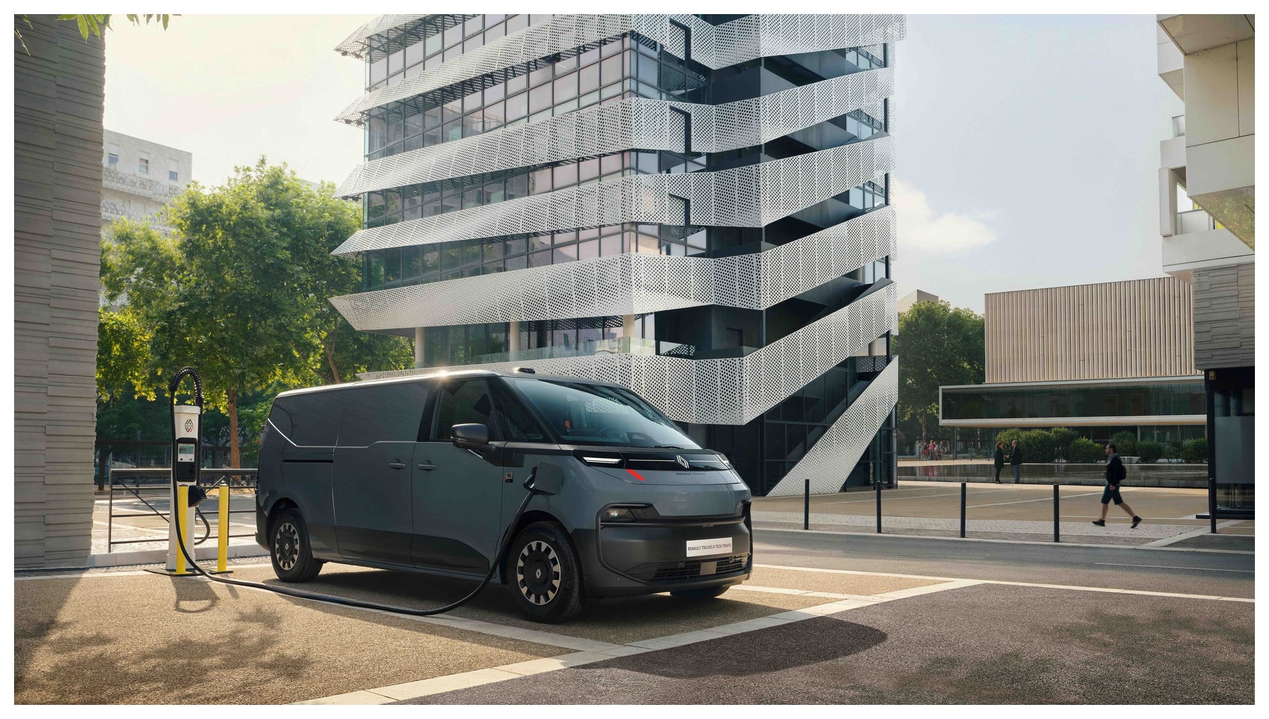 Renault Trucks scherpt ambities in bedrijfswagenmarkt aan met de nieuwe Renault Trucks E-Tech Trafic 1