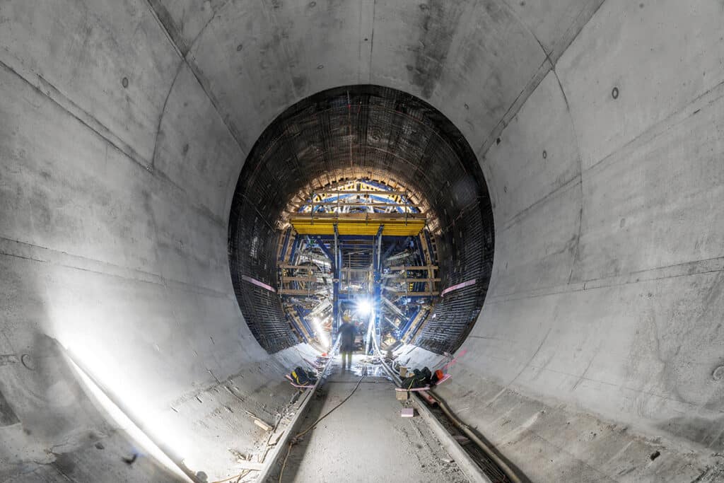 35 meter onder Wenen: Doka levert op maat gemaakte tunnelbekisting voor uitbreiding van het metronetwerk 1